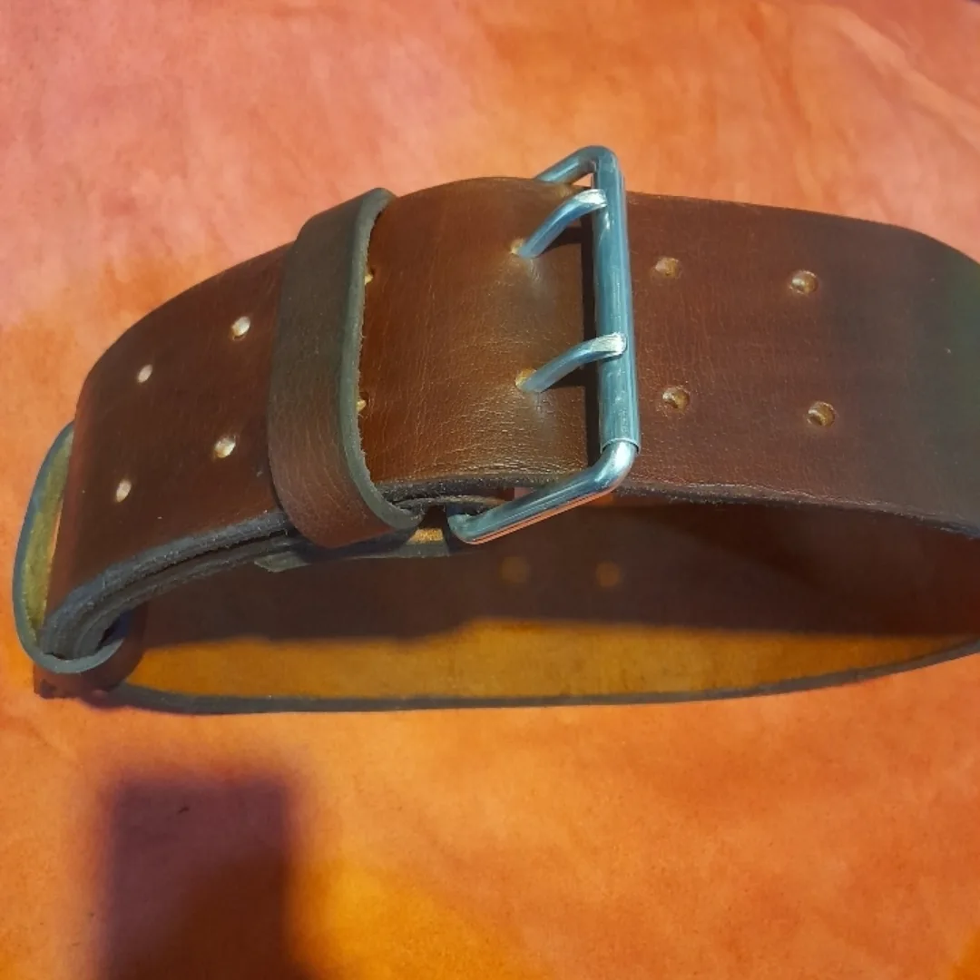 کمربند پاورلیفتینگ چرم گاومیش فوق ضخیم