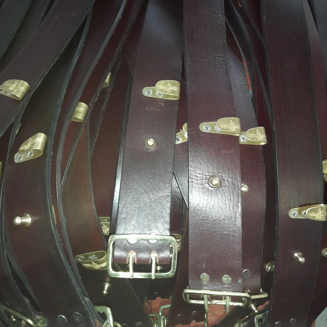 کمربندافسری ۵ سانت چرم بلغاری یراق کامل برنجی